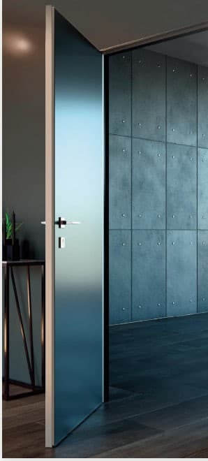 Flush-fitting doors